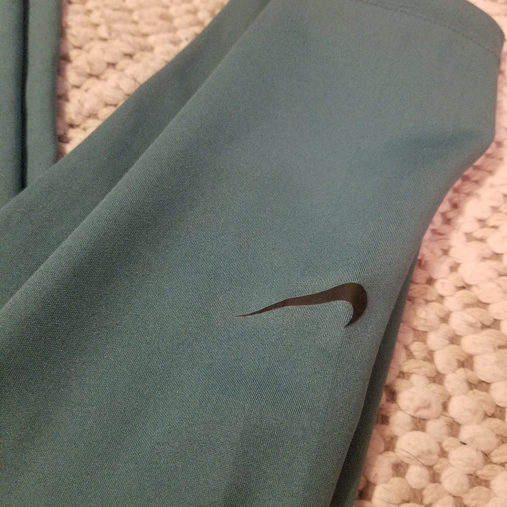 XS Nike Pants - Picture 2 of 2